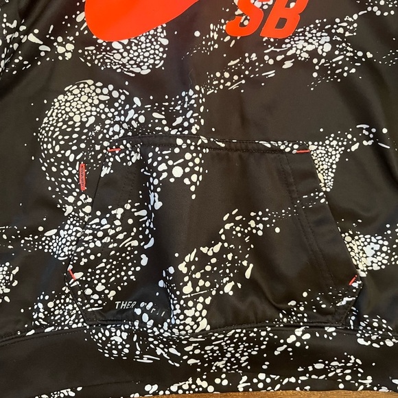 Nike girls boy unisex SB skateboard hoodie Sz 7 black white neon melon - Picture 4 of 6